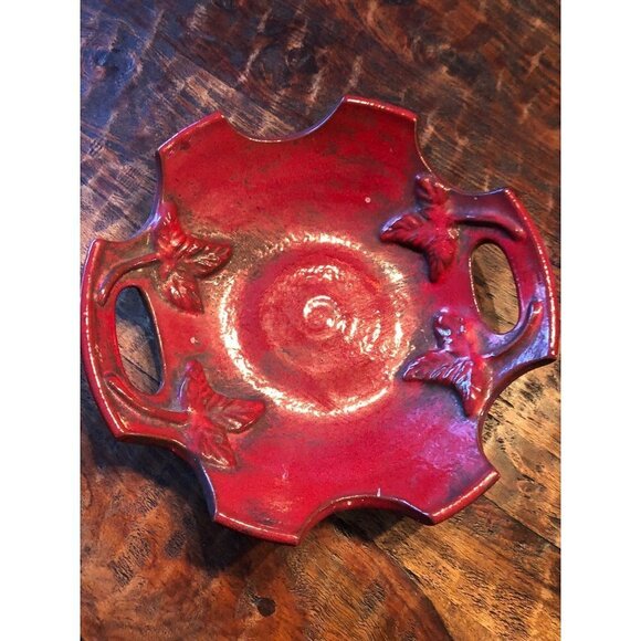 Red Pottery Leaf Motif Bowl With Handles - Picture 3 of 9